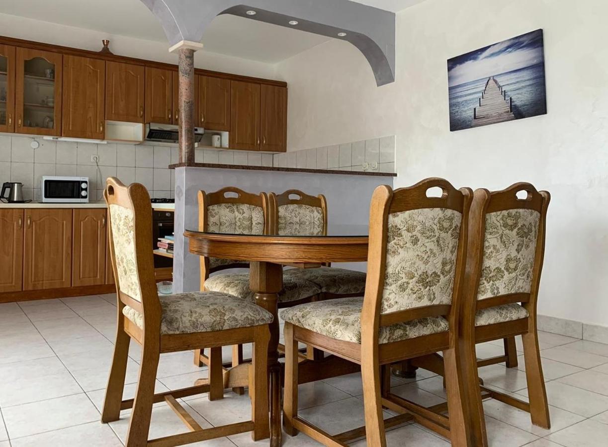 Kaštela Apartman Visic 1692 מראה חיצוני תמונה