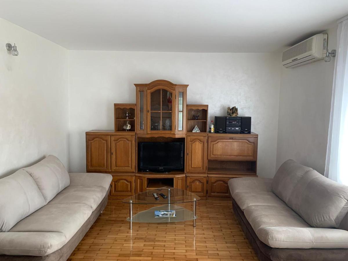 Kaštela Apartman Visic 1692 מראה חיצוני תמונה