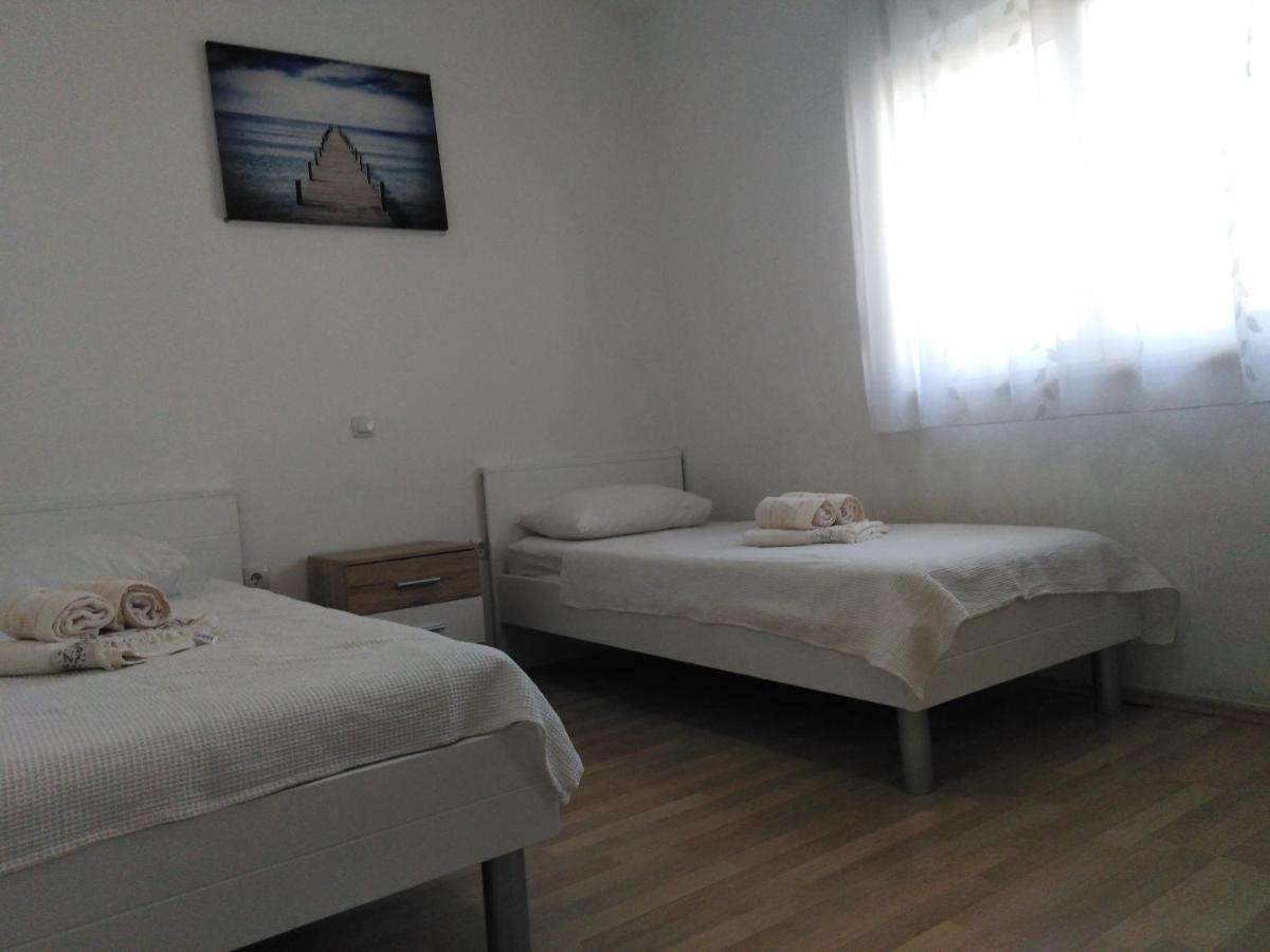Kaštela Apartman Visic 1692 מראה חיצוני תמונה