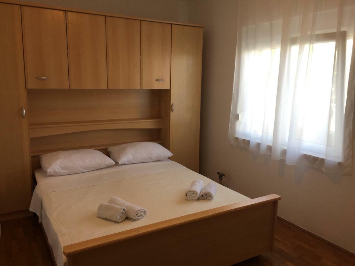 Kaštela Apartman Visic 1692 מראה חיצוני תמונה